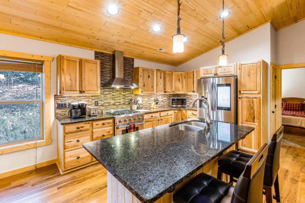Little Bear Villa Maggie Valley Exterior photo